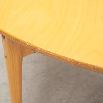 Bruno Mathsson,  a 'Supercirkel' coffee table, Bruno Mathsson International, Värnamo,  second half of the 20th century.