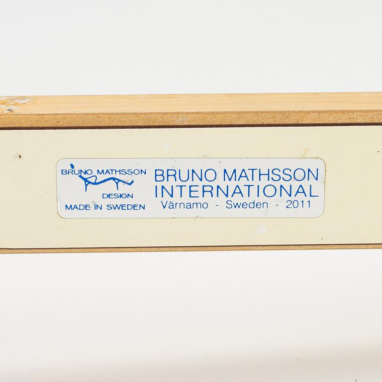 Bruno Mathsson, a 'Maria Flap' gate leg table, Mathsson International, 2011.