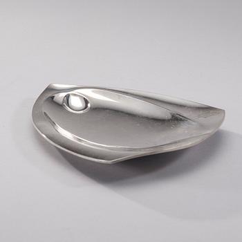 FAT, silver, Tapio Wirkkala, Kultakeskus, Tavastehus 1964. Vikt ca 239,3 g.