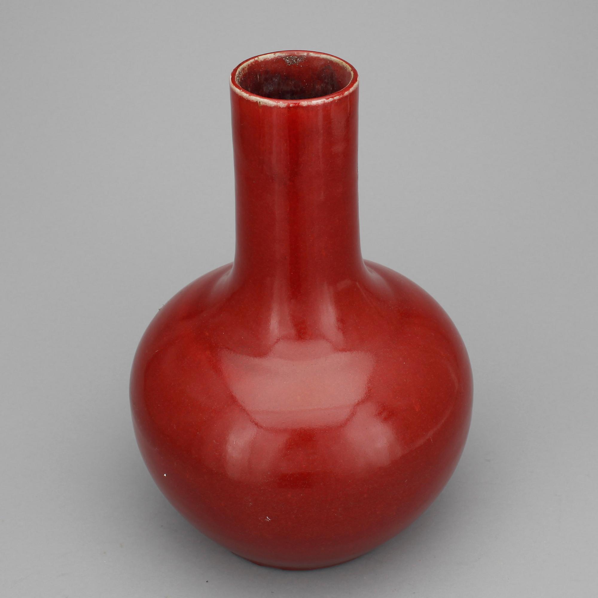 VAS, stengods, Kina, modern tillverkning.