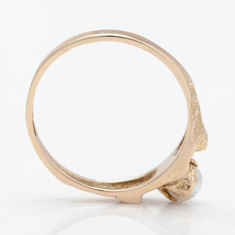 Björn Weckström, a 14K gold and cultured pearl ring 'Small word' for Lapponia 1966.