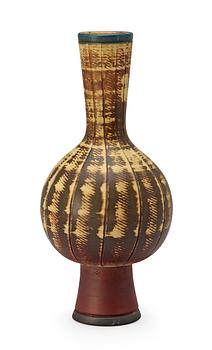 A Wilhelm Kåge 'Farsta' stoneware vase, Gustavsberg Studio 1954.