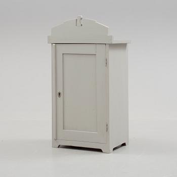 VÄGGSKÅP/SKÅP, 1900-tal/2000-tal.