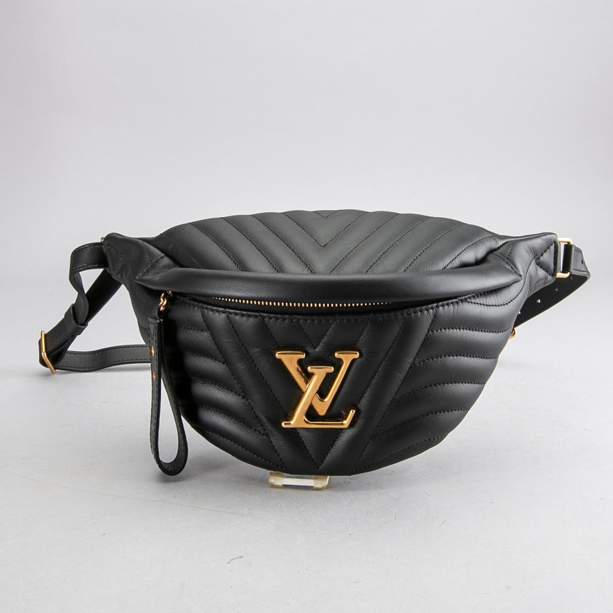 A LOUIS VUITTON NEW WAVE BUM BAG multi 2019. Bukowskis