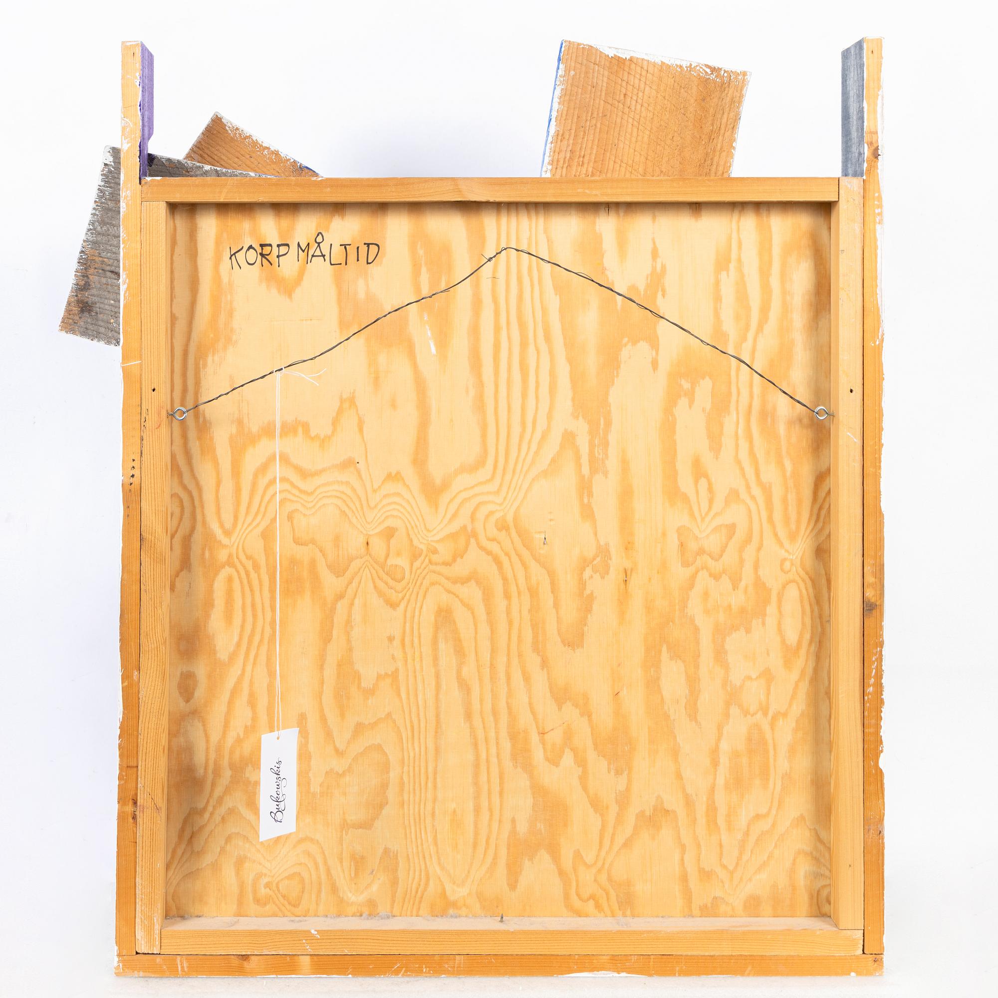 Vide Janson, relief, bemålat trä, signerad.