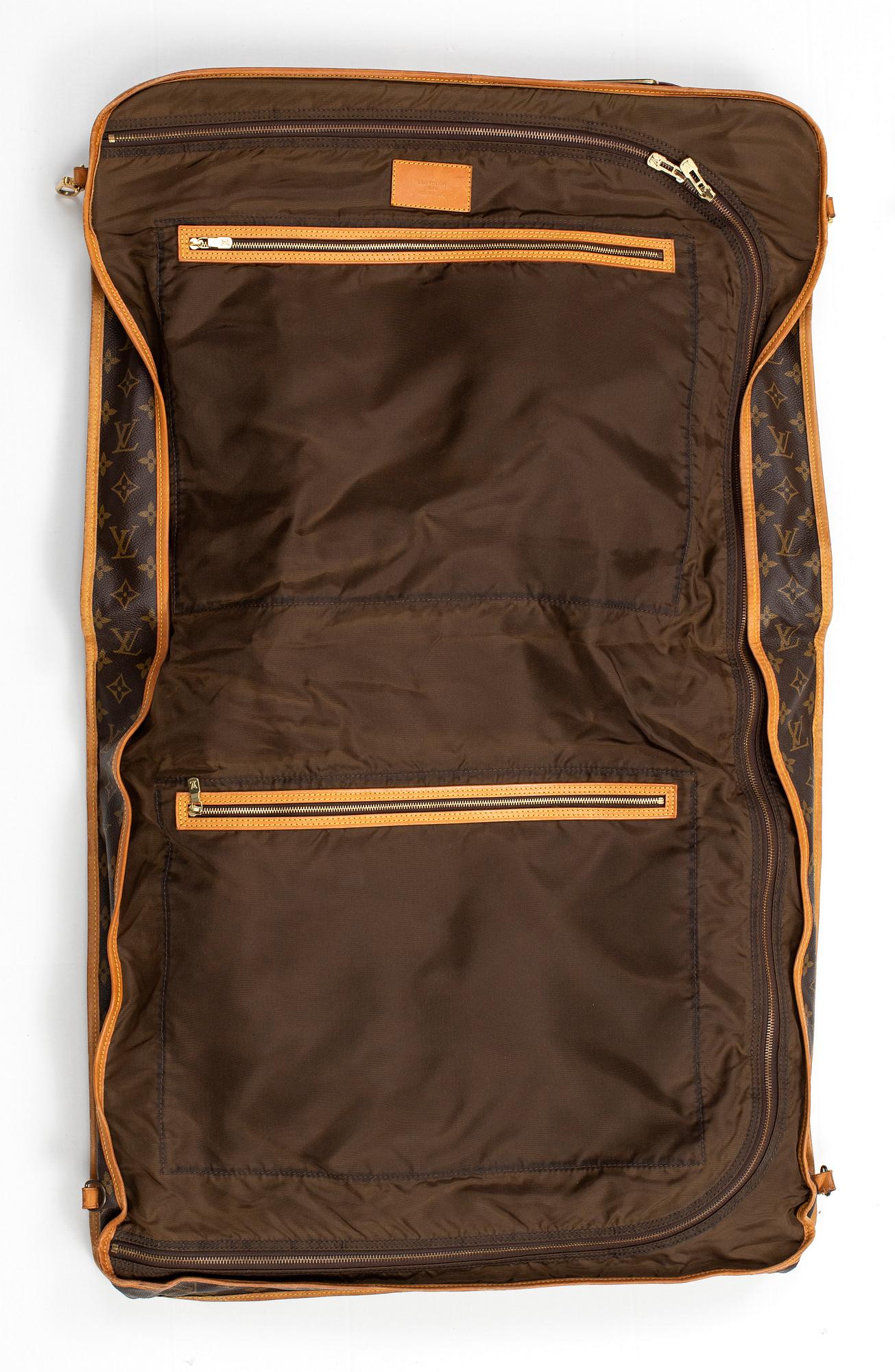 LOUIS VUITTON, resegarderob.