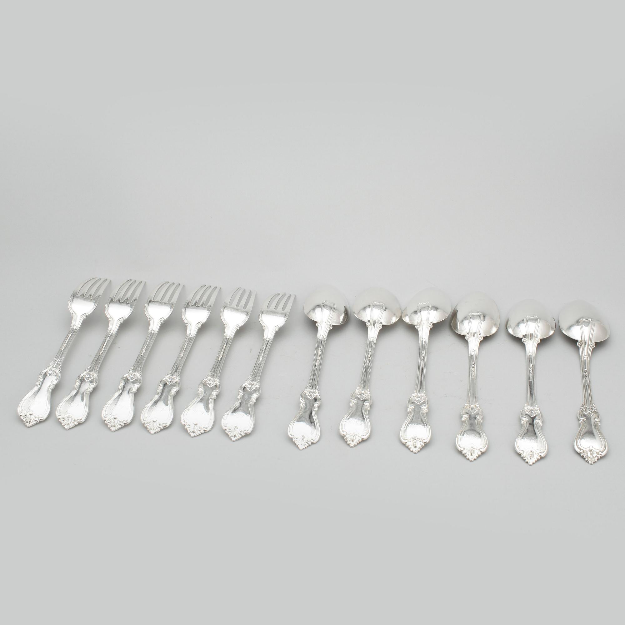 BESTICK, 12 delar, silver, bla. Gustaf Möllenborg, Stockholm 1856. Total vikt ca 1040 gram.
