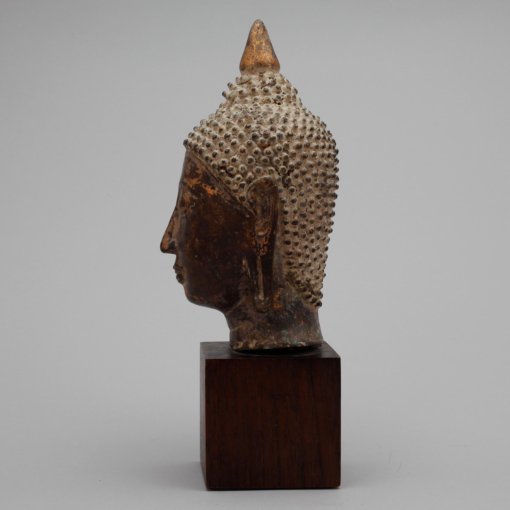 BUDDHAHUVUD, brons, sydostasien.