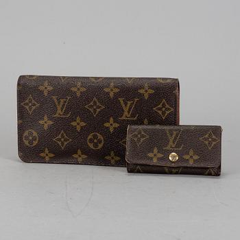 LOUIS VUITTON, plånbok samt nyckelhållare.