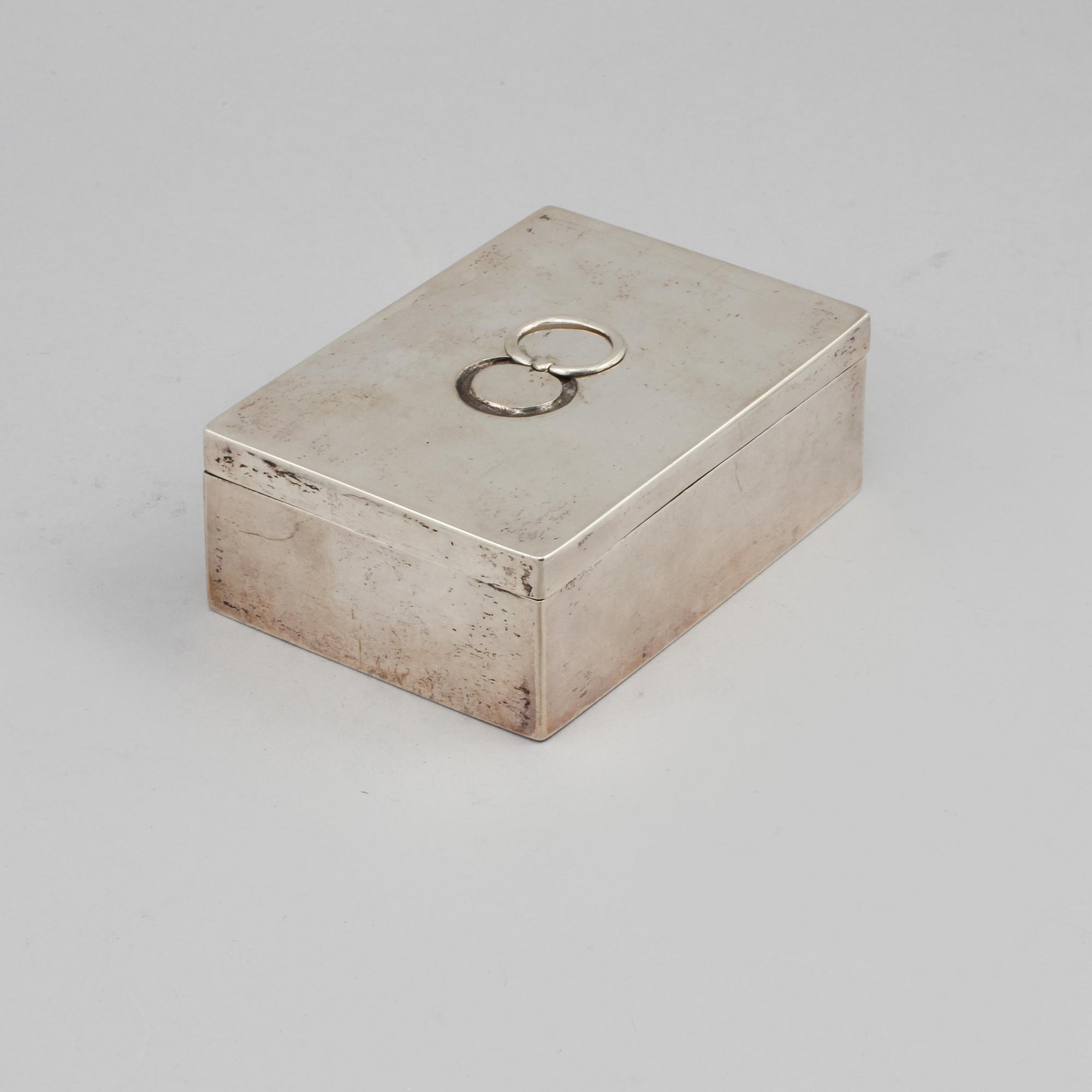 DOSA, silver, Laurentius Ericson, Uddevalla, 1814, vikt 230 gram.