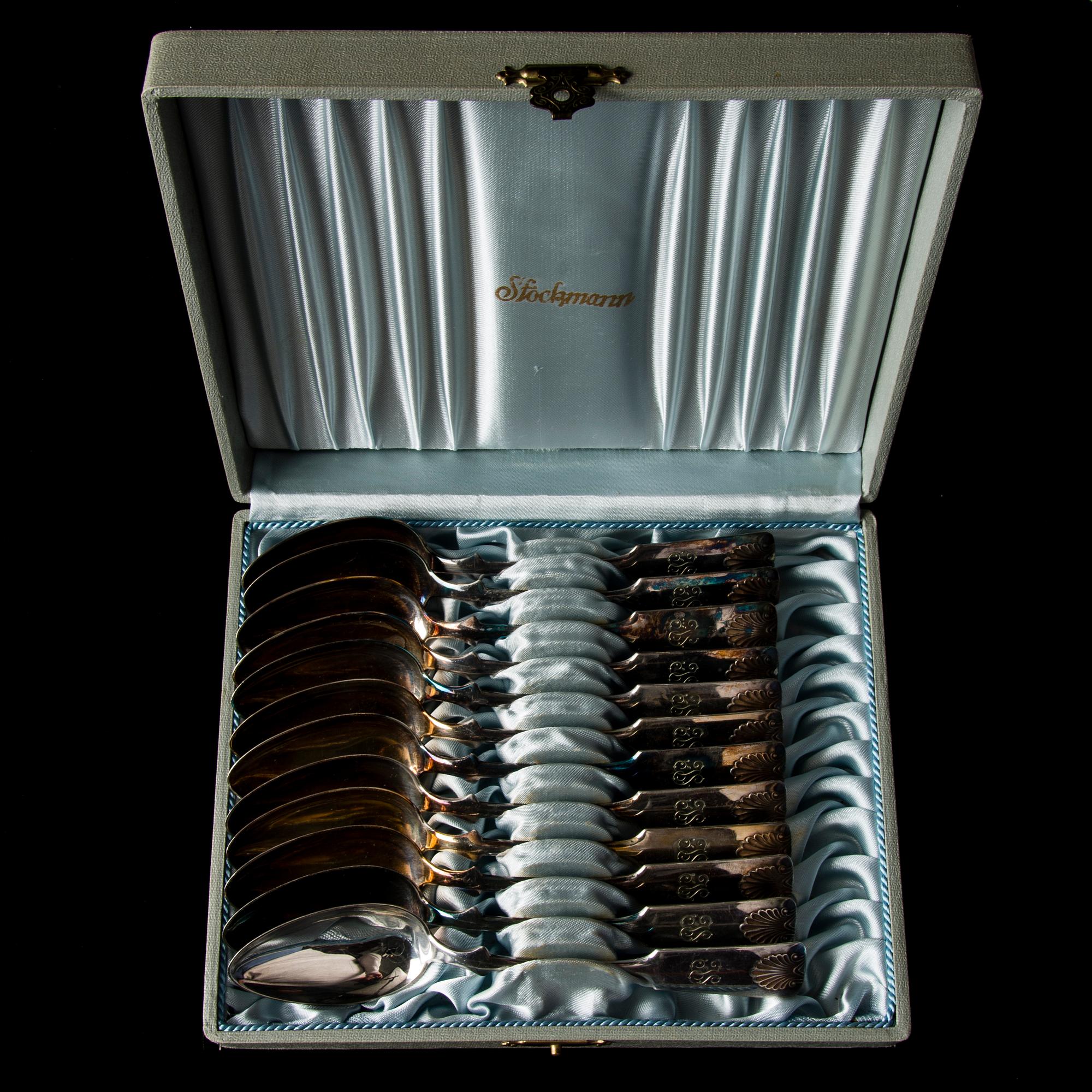 BESTICK, 62 delar, silver, "Mussla", Kultakeskus, Tavastehus, 1950-tal. Totalvikt utan knivar 1378,6 g.