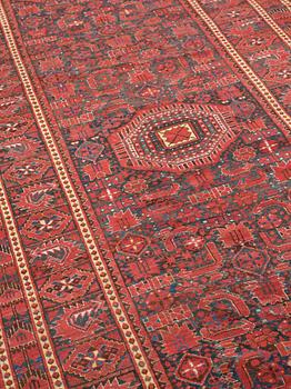 ANTIQUE BESHIR. 348,5 x 174,5 cm, as well as ca 10,5 cm stripe patterned flat weave at each end.