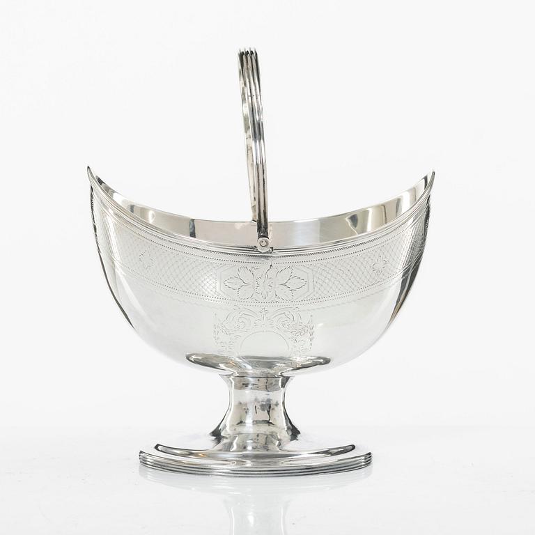 A silver bowl with handle, mark of Alexander Field, London, England 1800.