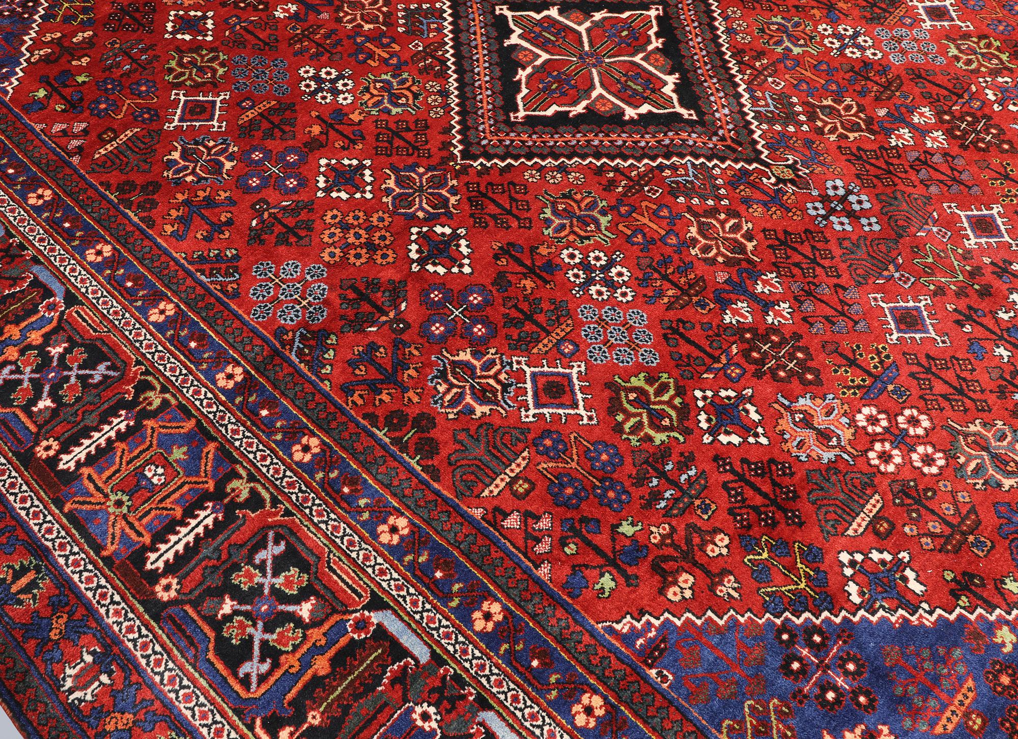 Matta, semiantik Djoshagan, ca 422 x 326 cm.