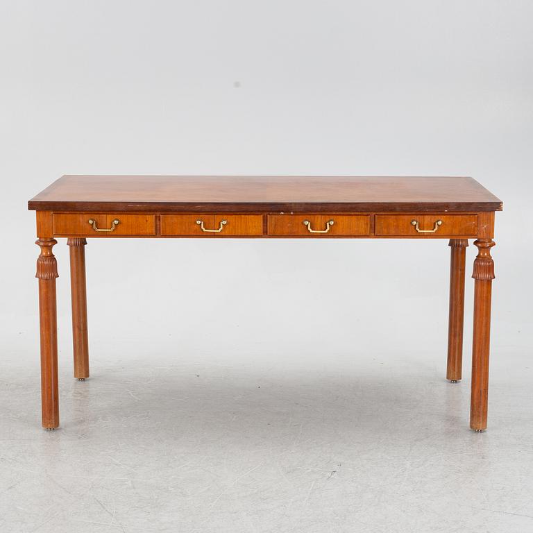 Skrivbord, 1900-talets första hälft.