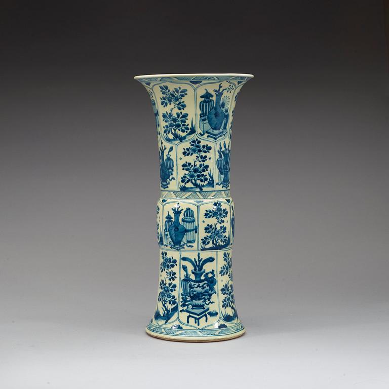 A blue and white gu-shaped vase, Qing dynasty Kangxi (1664-1722).