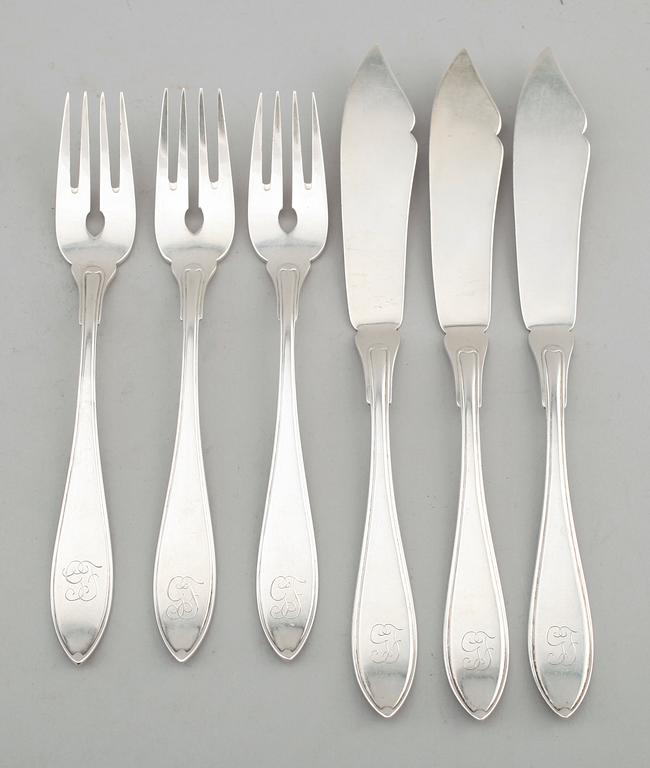 FISKBESTICK, 24 delar, silver, Stockholm 1927. Vikt ca 1173 g.
