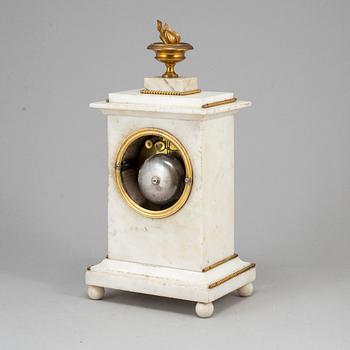 BORDSPENDYL, Empire, tidigt 1800-tal.