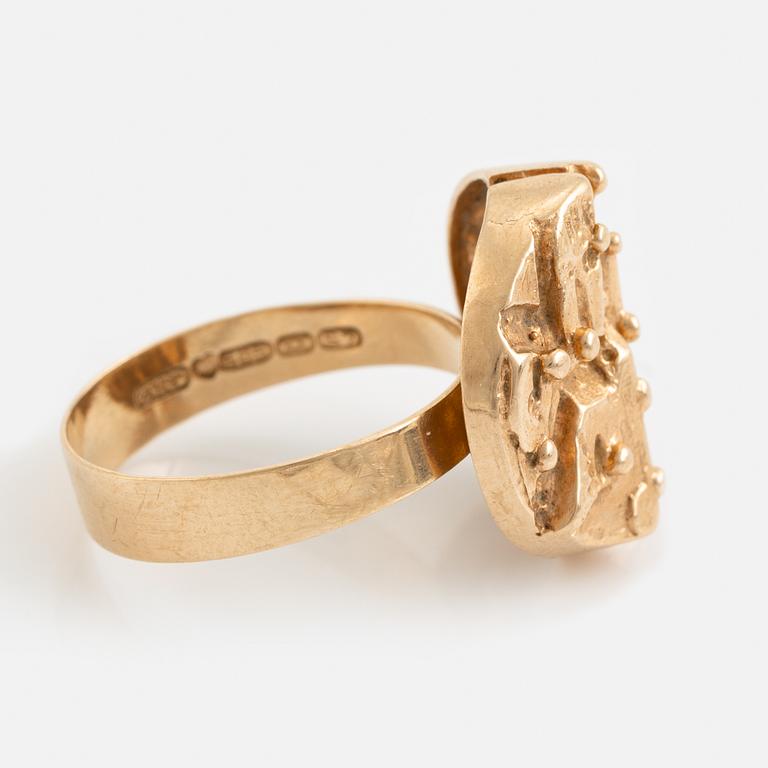 Ring, 14K guld. Tammen kulta, Åbo 1971.