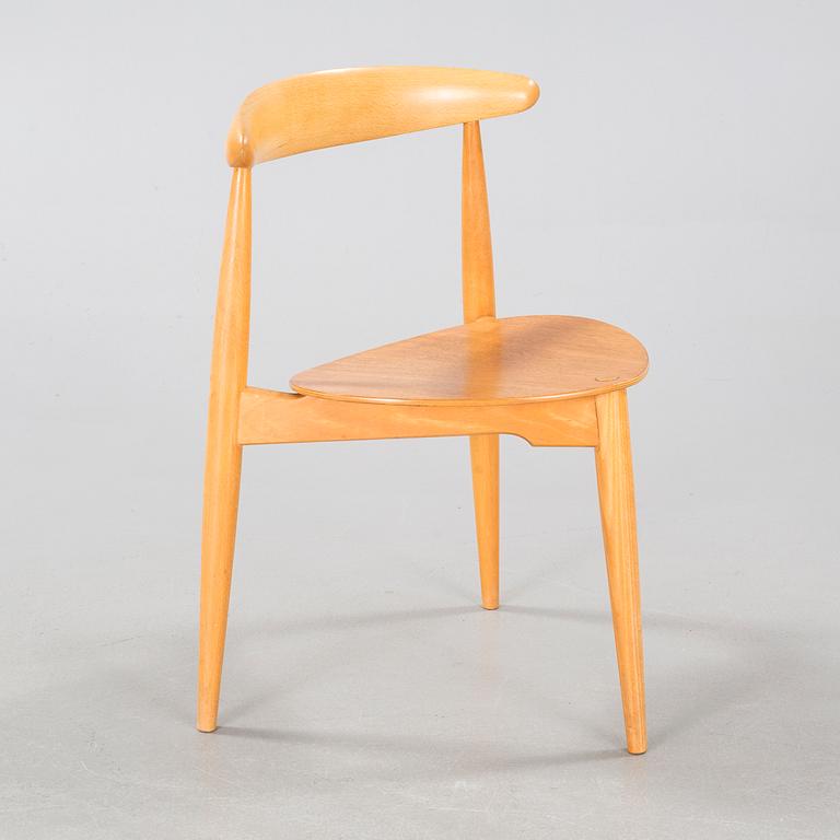 six chairs for Fritz Hansen, model "Hjertestolen", second half of the 20th century.