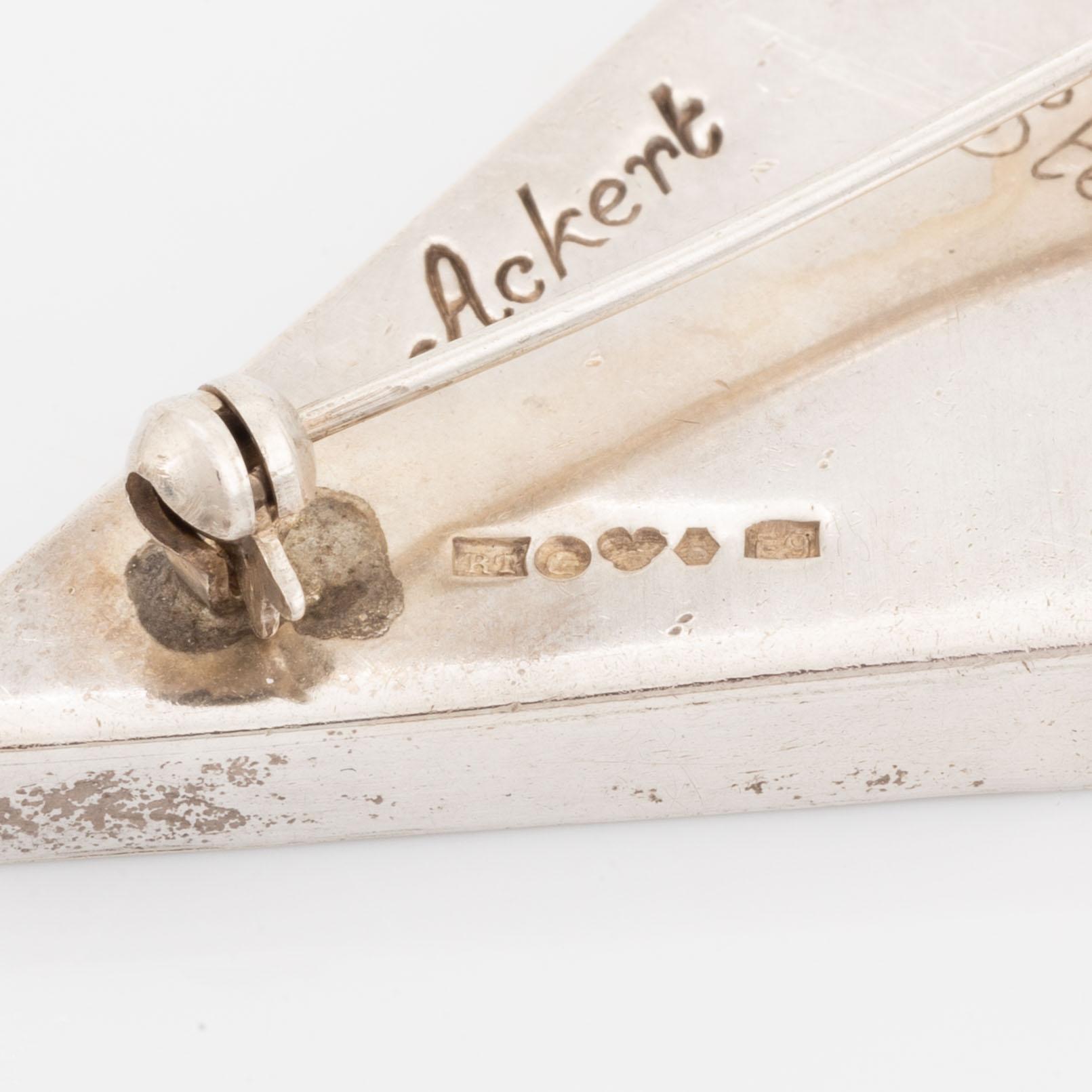 Acke Tötterman, broosches, 2 st silver.