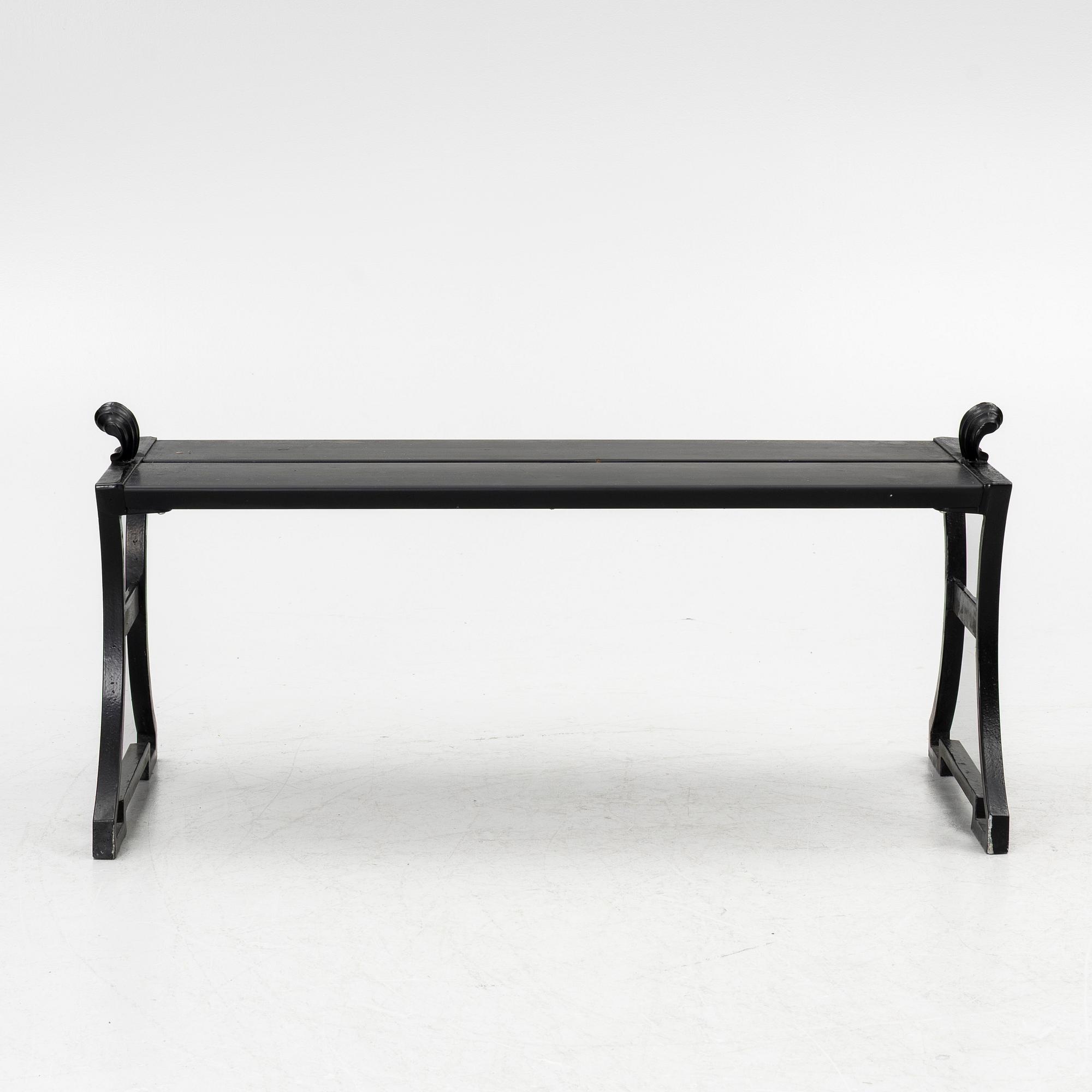 Folke Bensow, a 'Sneckan' bench, Byarums Bruk, end of the 20th century.