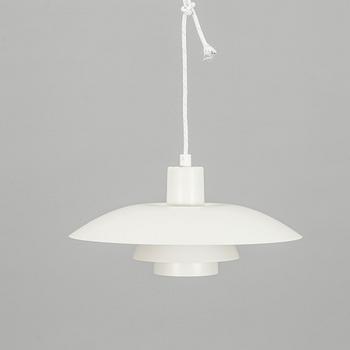 TAKLAMPA, PH 4/3 Poul Henningsen för Louis Poulsen, Danmark.