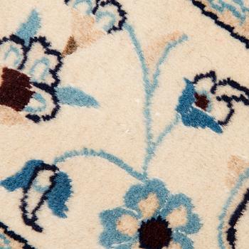 MATTA, Nain, part silk, diameter ca 250 cm.