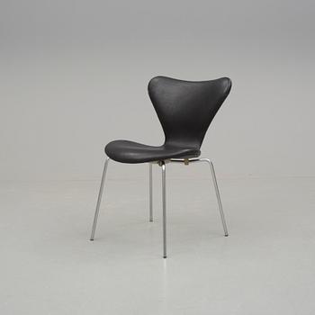 STOL, "Sjuan", Arne Jacobsen, Fritz Hansen, 1971.