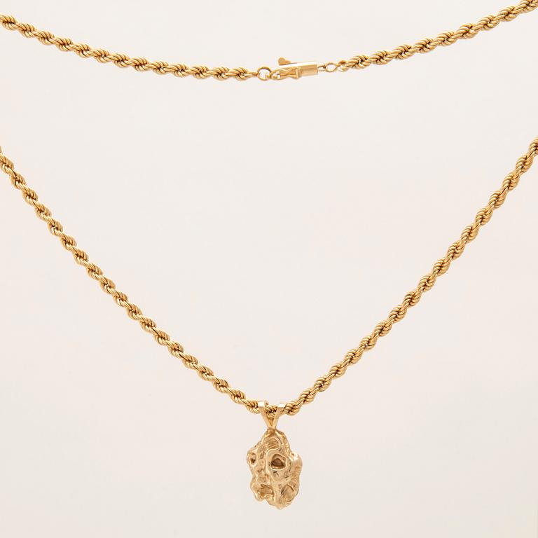 Necklace 14K gold with a pendant in the shape of a gold nugget.