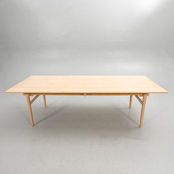 Hans J. Wegner, Matbord, "CH327", 2000-tal.