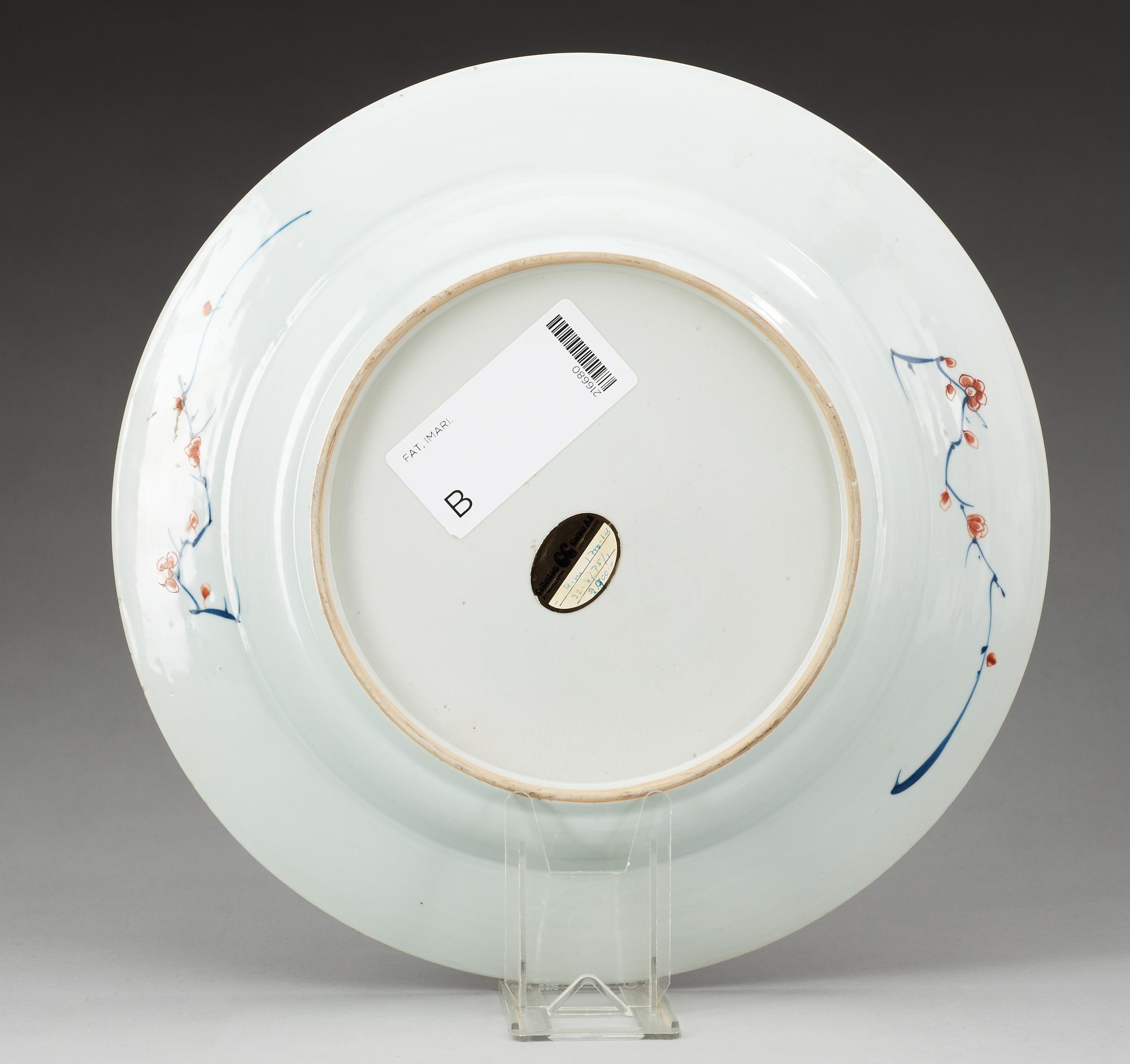 An imari charger, Qing dynasty, Kangxi (1662-1722).