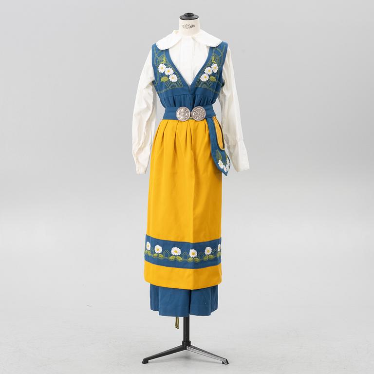 A Swedish folklore costume, end of the 20th century.