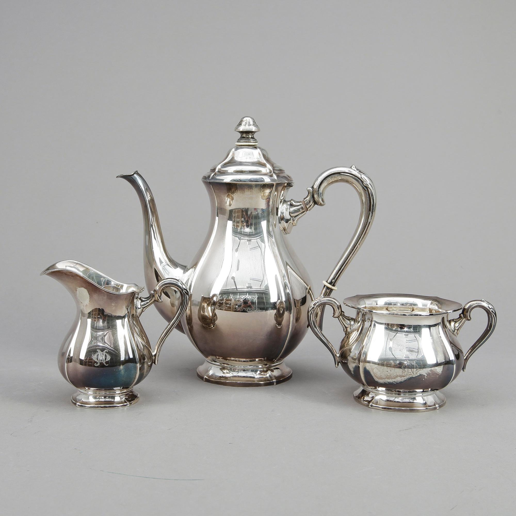 KAFFESERVIS, 3 delar, silver, Holms Juvelerare-& Guldsmedsaffär, Karlskrona, 1931. Vikt ca 959g.