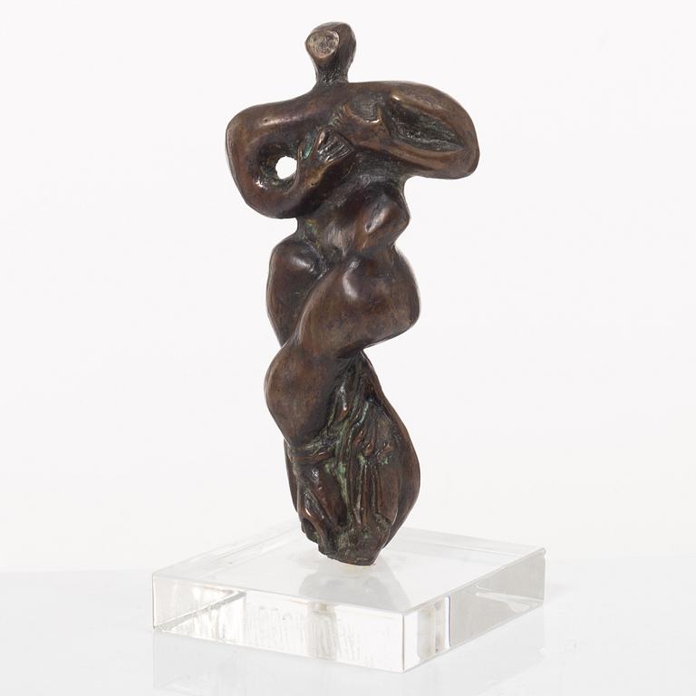 Timo Solin, Porträtt i helfigur.