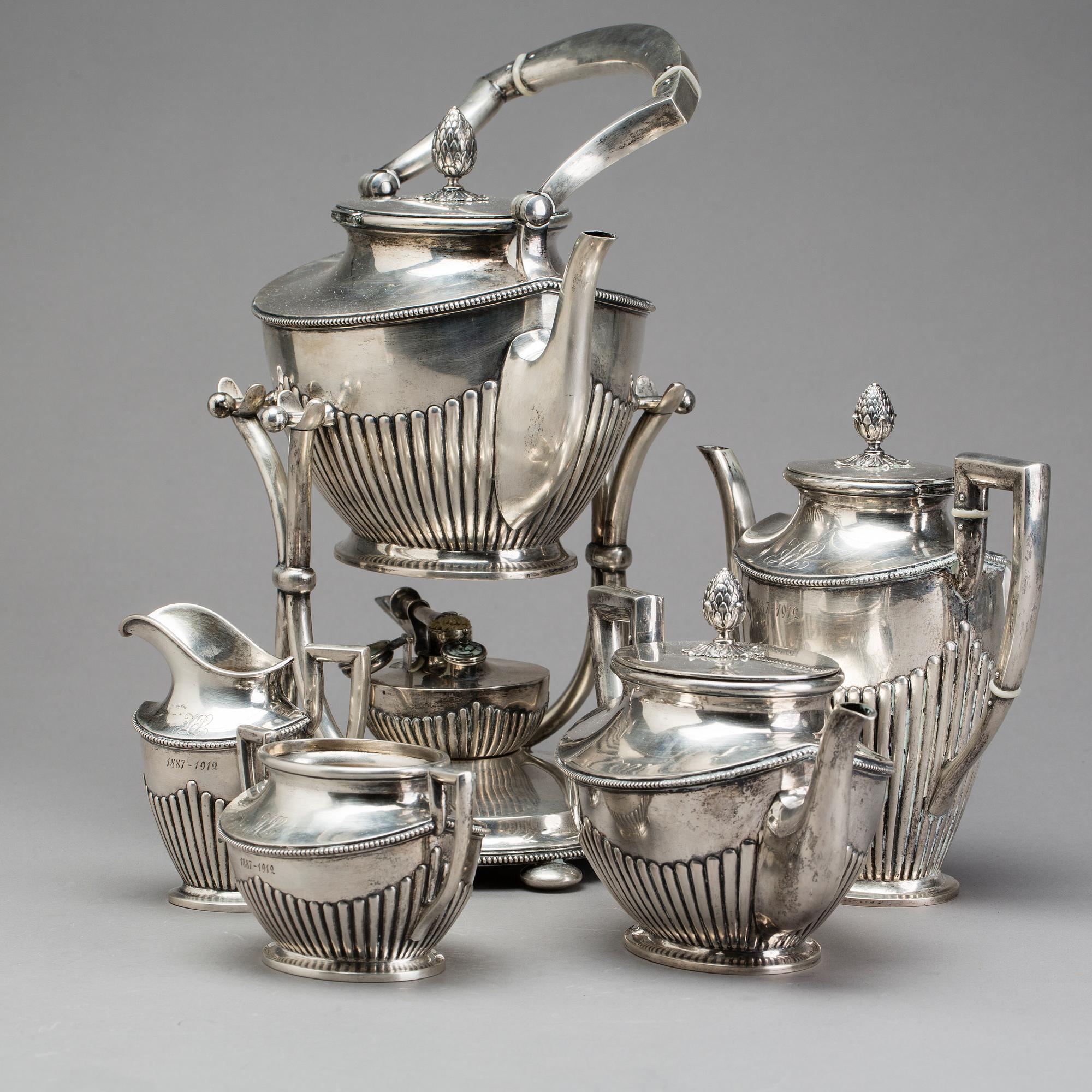A Hessenberg 5 piece silver tea and coffee-set.