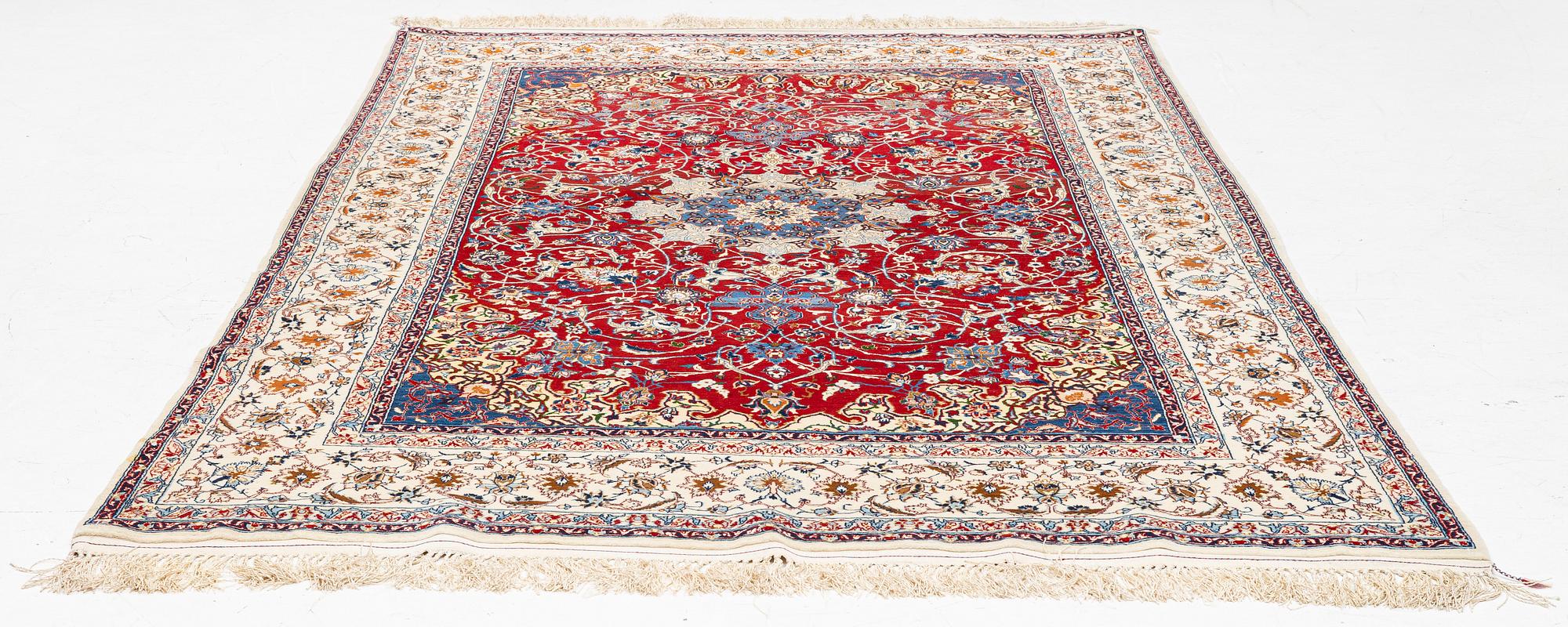 Carpet, Isfahan, 150 x 250 cm.