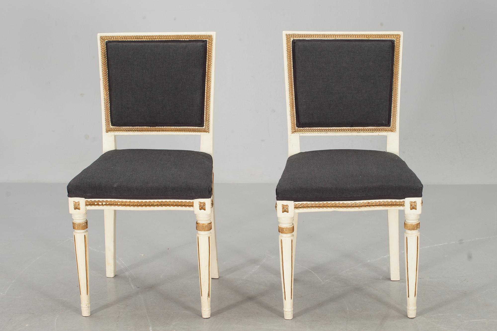 STOLAR, ett par, gustaviansk stil. Omkring 1900.