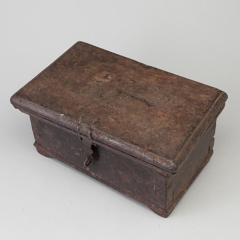 A 17th/18th century wooden box.
