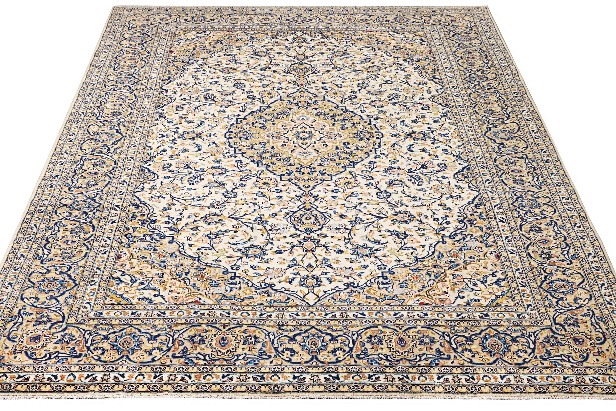 A Kashan rug, a. 250 x 242 cm.