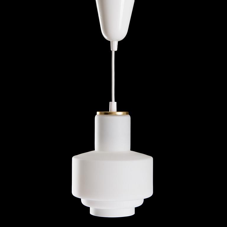 A mid 20th pendent lamp model 4621 for Iittala /Idman, Finland.