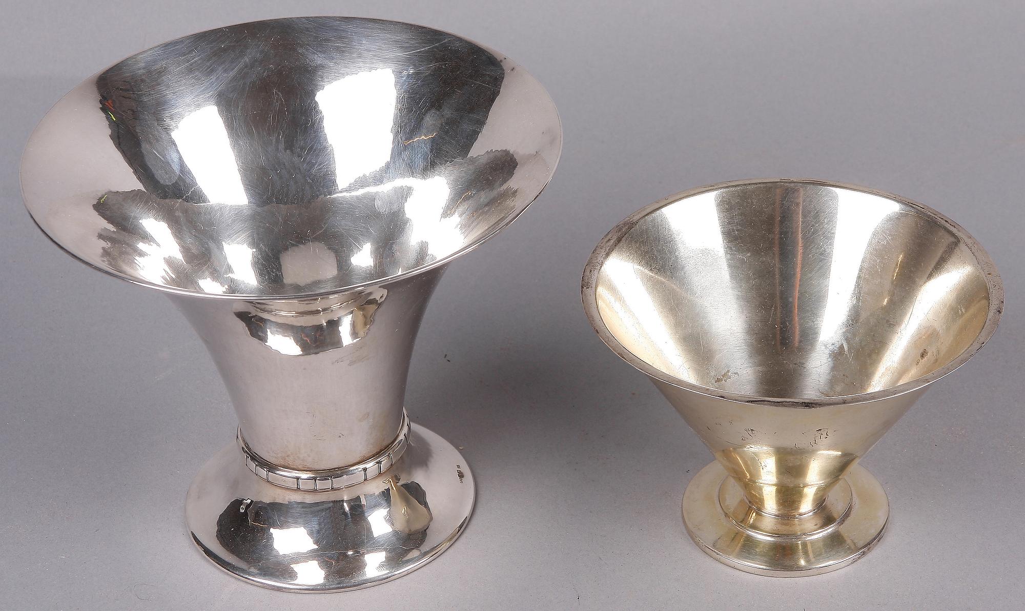 SKÅLAR, 2 st, silver. CG Hallberg 1931 resp GAB 1928.