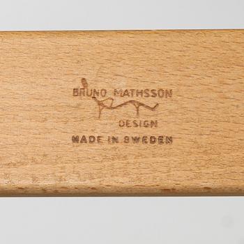 Bruno Mathsson, fåtöljer, ett par, "Eva", Firma Karl Mathsson, Värnamo, 1976.