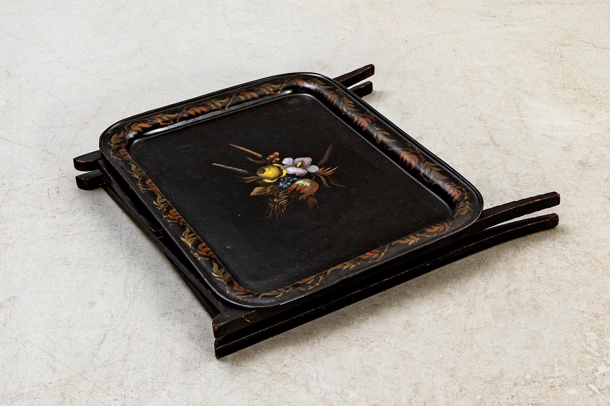 Tray with table / stand, first part of the 20th century.