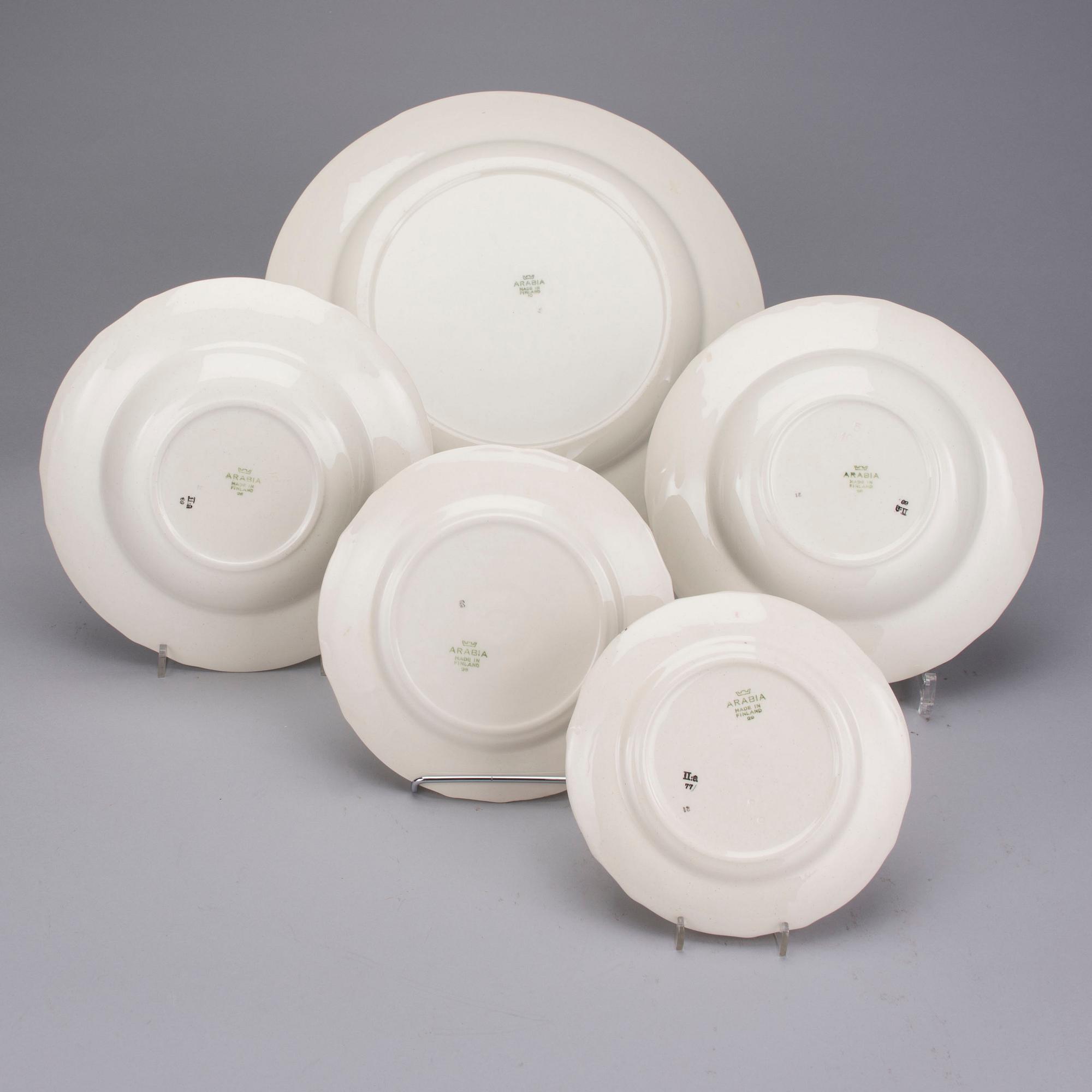 SERVIS, 33 delar, porslin, "Tellervo" Arabia, i produktion 1949-1958.