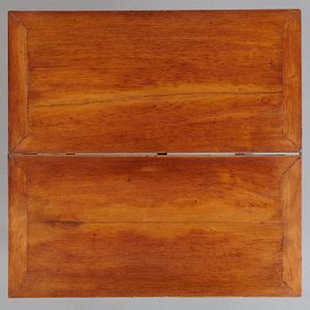 SPELBORD, sengustavianskt, 1700-talets slut.