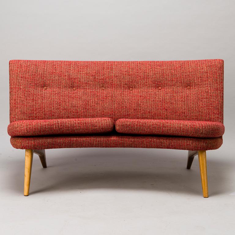 CARL GUSTAF HIORT AF ORNÄS, A 1950s 'Kim' sofa for Puunveisto Oy - Wood work Ltd.