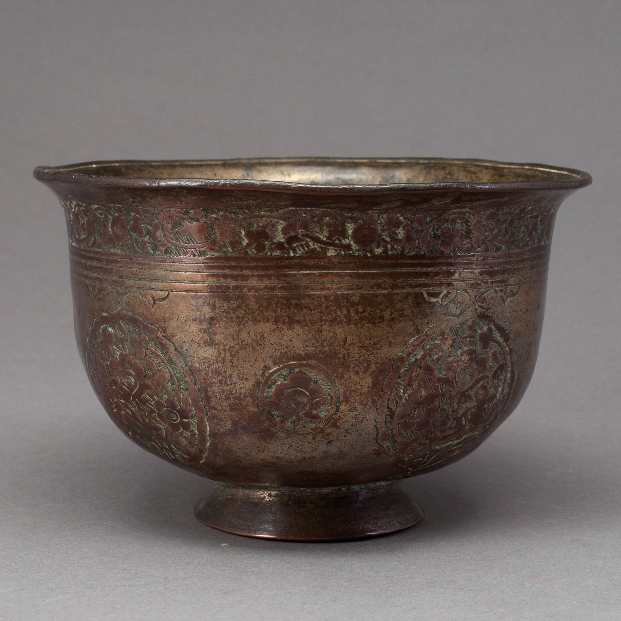 SKÅL, brons, Persien.