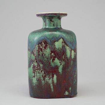 A stoneware vase by Stig Lindberg dated 1971.