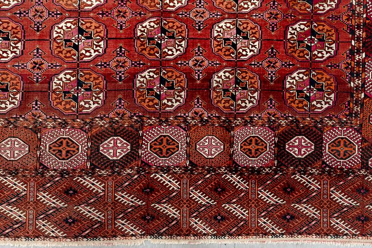 Matta Tekke turkmen semiantik ca 352x 211 cm.